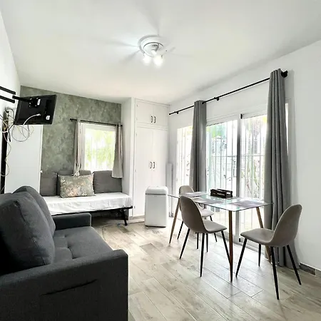 Estudio, 300mtrs De La Playa Con Piscina, Wifi, Bbq Apartamento Costa Del Silencio