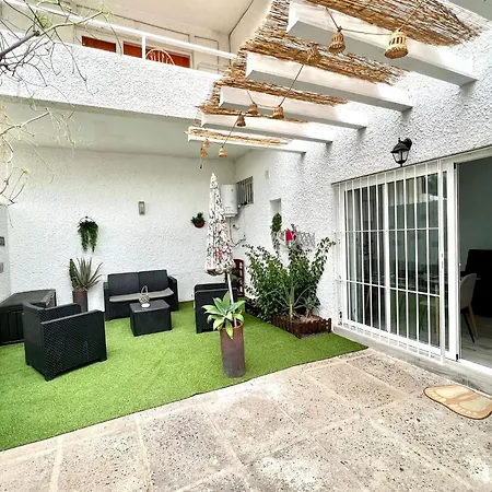 Estudio, 300mtrs De La Playa Con Piscina, Wifi, Bbq