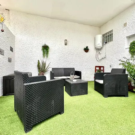 Apartamento Estudio, 300mtrs De La Playa Con Piscina, Wifi, Bbq Costa Del Silencio