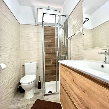 Estudio, 300mtrs De La Playa Con Piscina, Wifi, Bbq *