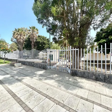 Apartman Estudio, 300mtrs De La Playa Con Piscina, Wifi, Bbq *