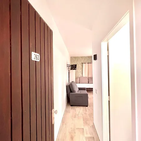 Apartman Estudio, 300mtrs De La Playa Con Piscina, Wifi, Bbq *