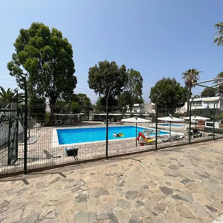Estudio, 300mtrs De La Playa Con Piscina, Wifi, Bbq Apartman